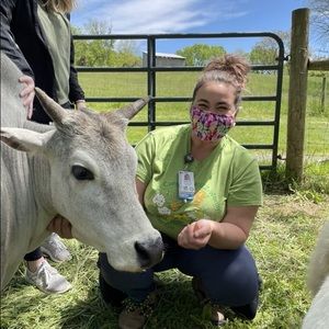 Meet your Posher, Shaina